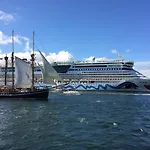 Lotsenhaus/seeluft Rostock